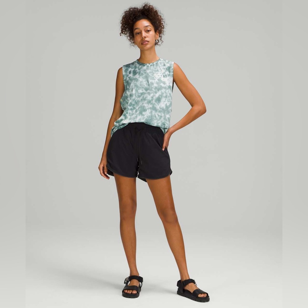 Lululemon choose a side reversible shorts size 2
